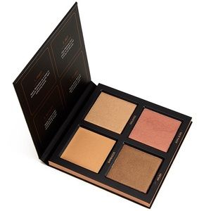 BNIB huda beauty 3D highlighter palette